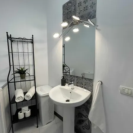 Apartamento Con Vistas Al Mar A 5 Min De La Playa Appartamento